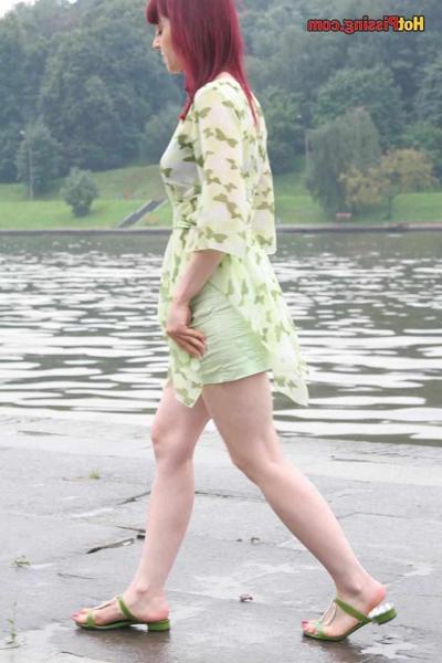 15P Slut pissing outdoors