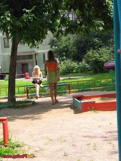 15P Slut pissing in public