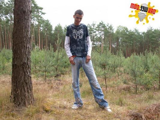 12P Boy takes a long piss while he is outside