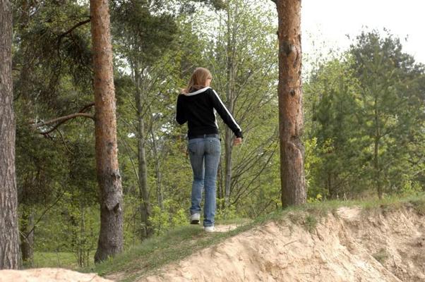 16P Girl takes off her pants and takes a piss outdoors