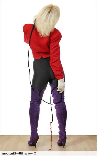 15P Mature spandex whip mistress and thigh boots babe