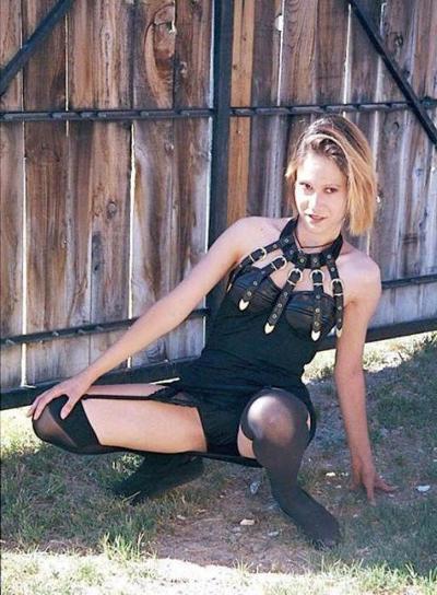 20P Blond teen showin upskirt in public