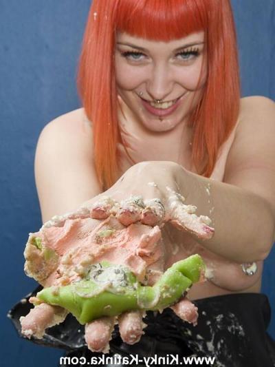 16P Latex girl gets messy with food