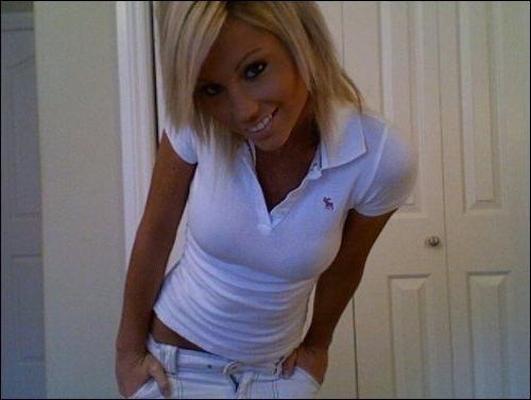 15P Many hottest amateur teens and babes posing on camera