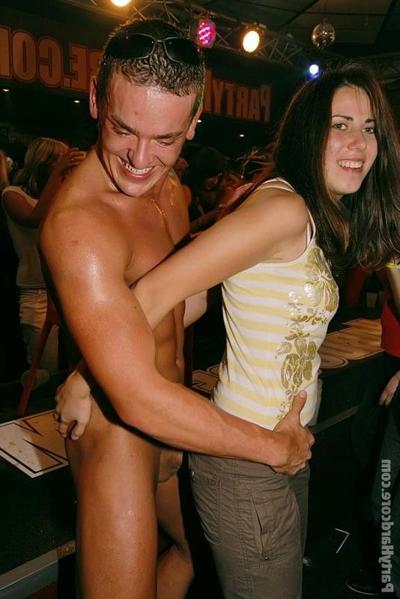 16P Drunk horny sluts sucking and fucking at sex party
