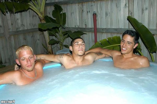 15P These crazy guys love going crazy in the papi parties