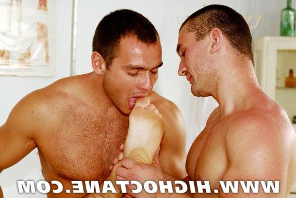 15P Стив Хант, Антонио Ринальди, Род Стивенс
