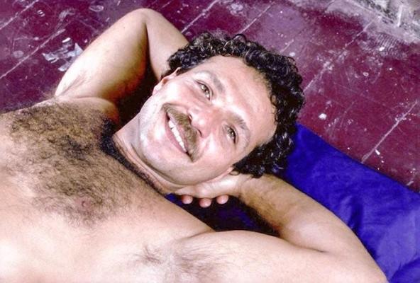 20P Two hairy mature dudes sucking and drilling each other by turn