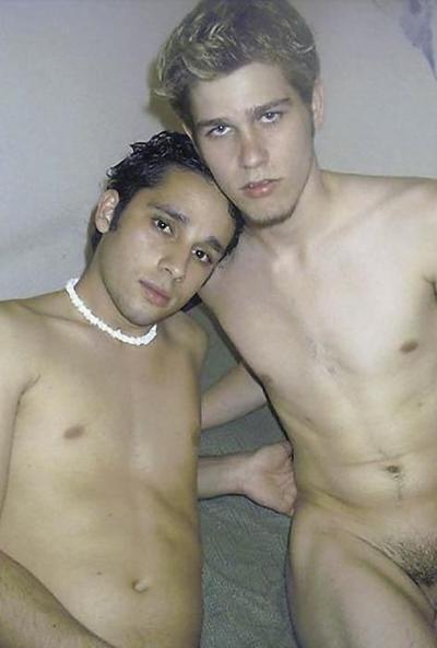 20P Blond haired dude and italian twink suck and screw