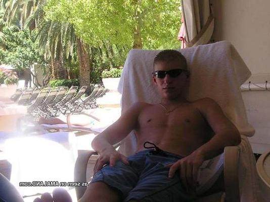 16P Compilation of hot selfpics of cute amateur jocks 