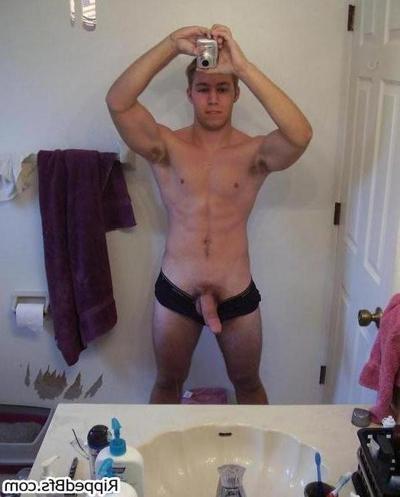 10P Hot bodies with big cocks are heating things up