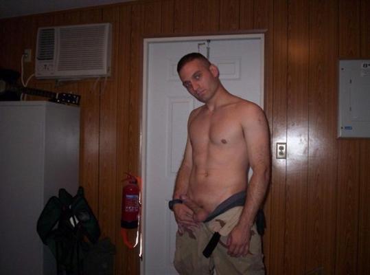 16P Self-shooting pics of military stud with a hairy ass