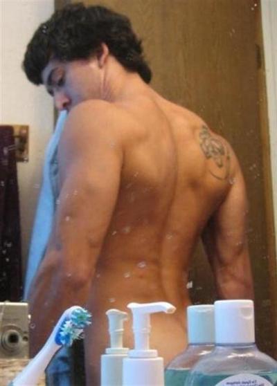14P Naked pics of cute Hawaiian hunk