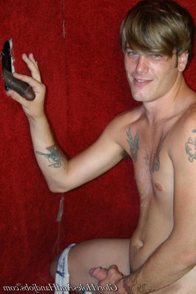 15P Horny guy sucking strong dick in gay gloryhole action