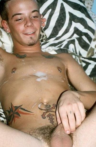 20P Three cute twinks have oral fun and enjoy cumming relaxation