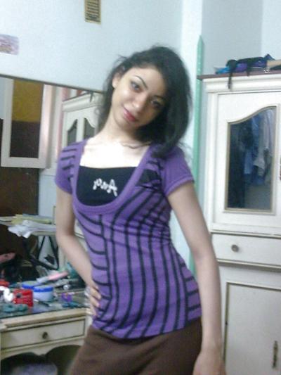 6P Arabian cunt with hairly pussy