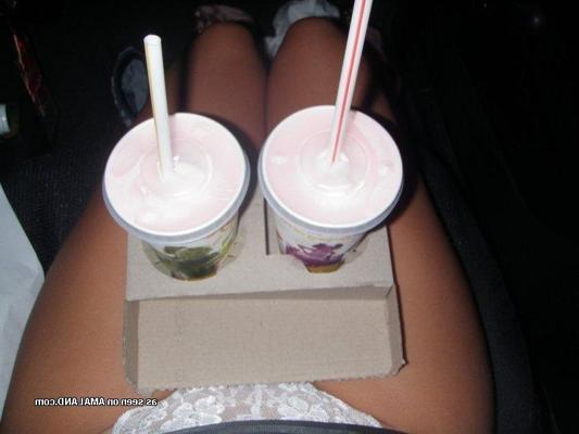 10P Sexy amateur teens in their underwear at a drive-thru