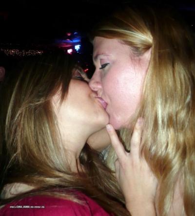 14P Compilation of kinky amateur lesbians making out