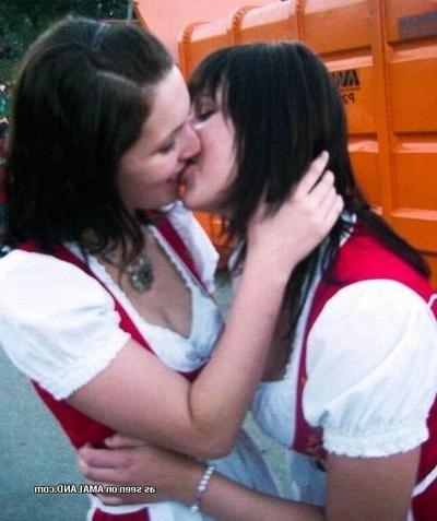 10P Collection of wild and horny lesbian lovers having fun