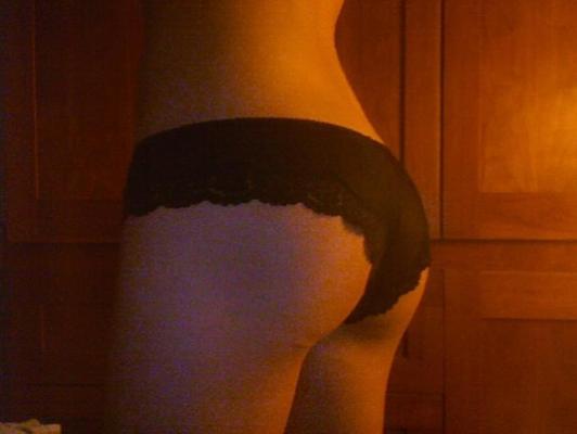 16P Pictures of various naked amateur babes