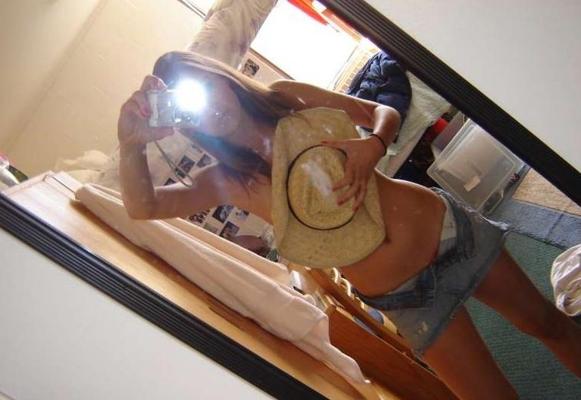 16P Amateurs wearing sexy panties
