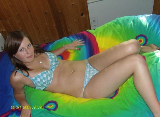 16P Amateur babes in masturbation photos