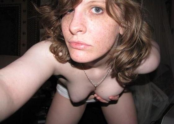15P MySpace hotties in sexy poses