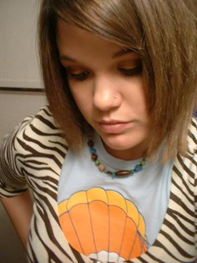 15P Pictures of Tracy getting kinky with her camera