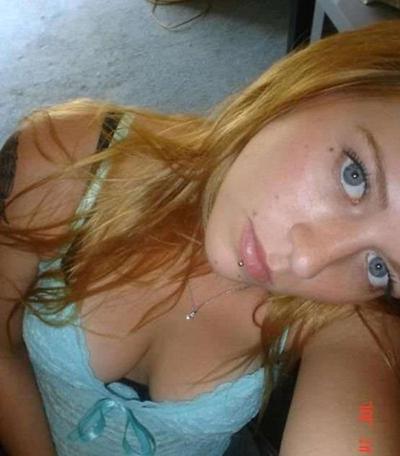 15P Jóvenes amateurs muy felices con cuerpos perfectos se desnudan