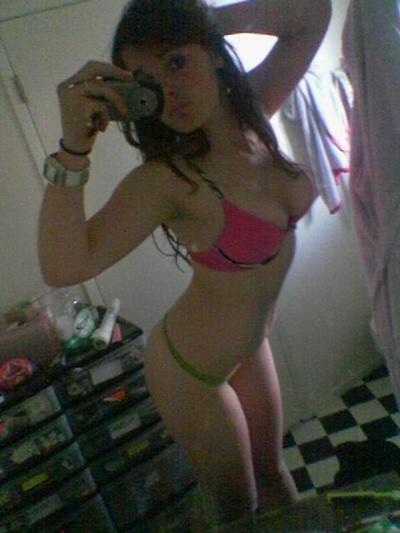 15P Naked Asian teen selfshooters