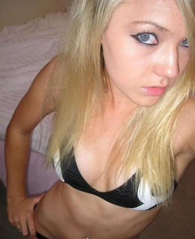 15P Cam-crazy teen vixens