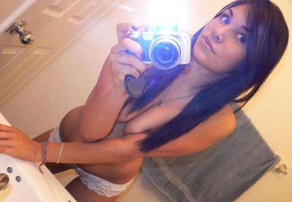 15P Amateur self-shooting teens showing their bodies