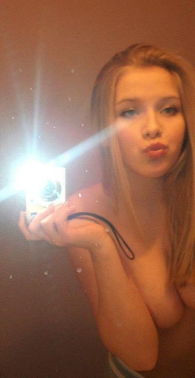 15P Amateur self-shooting teens showing their bodies