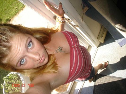 15P Very happy amateur teens with perfect bodies strip