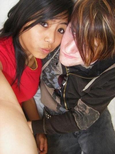 15P Collection of assorted pics of hot camwhores