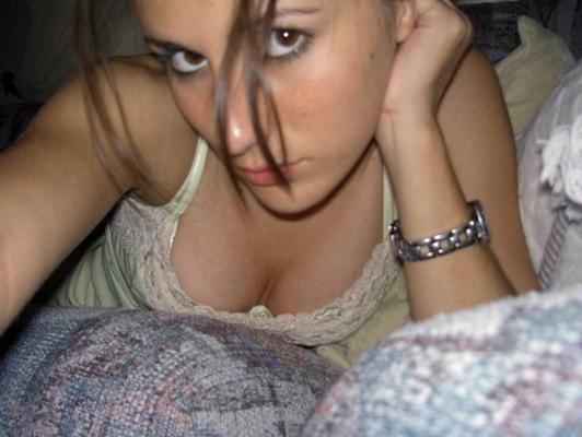 16P Various naughty blondes getting naughty