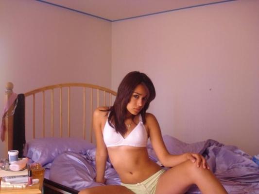 15P Pictures of various hot amateur babes