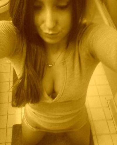 15P Amateur self-shooting teens showing their bodies