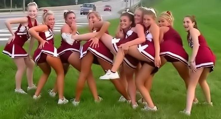 16P Nice and kinky lesbian action