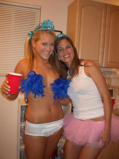 15P Drunk teen babes at party