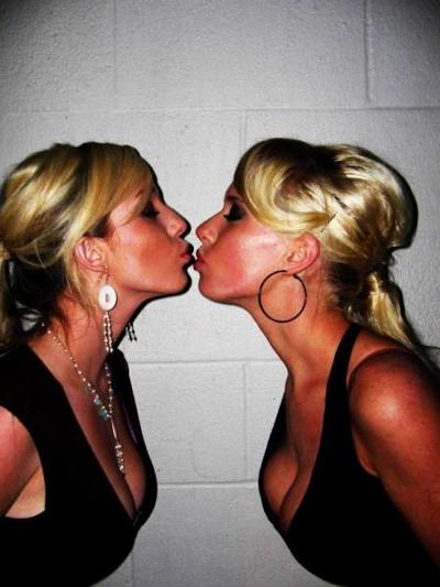 16P Amateur babes with big jugs