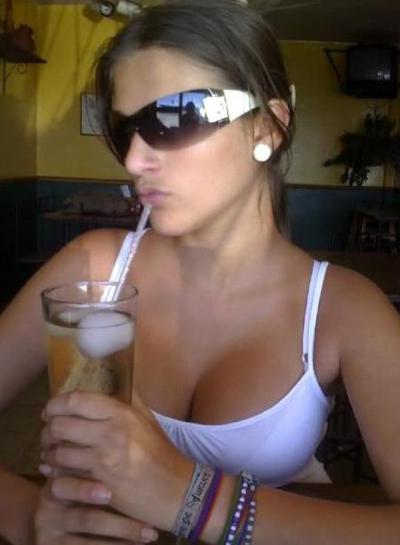 15P Novia sexy posando