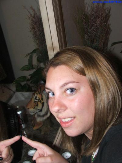 16P Amateur homemade girls having fun