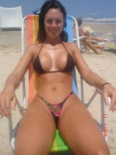 16P My hot wife likes to be watched in these hot horny pics