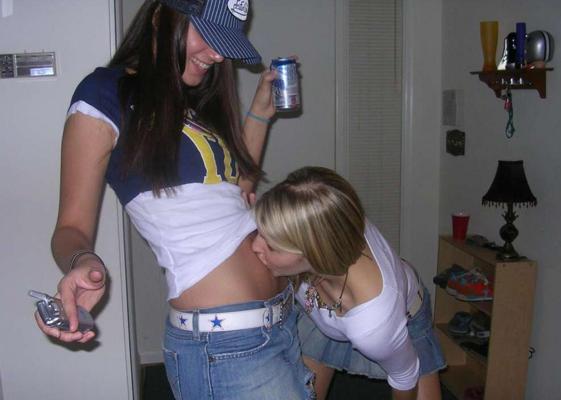 15P Pictures of intoxicated horny girlfriends