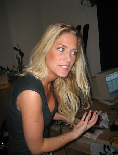 16P Photos of a sexy wife topless around their house