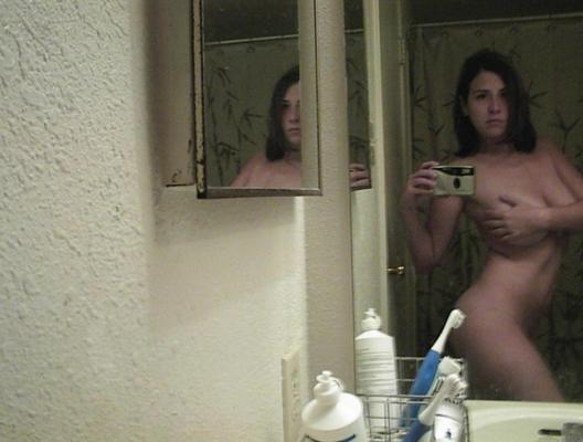 15P Pictures of a naughty big-tittied housewife