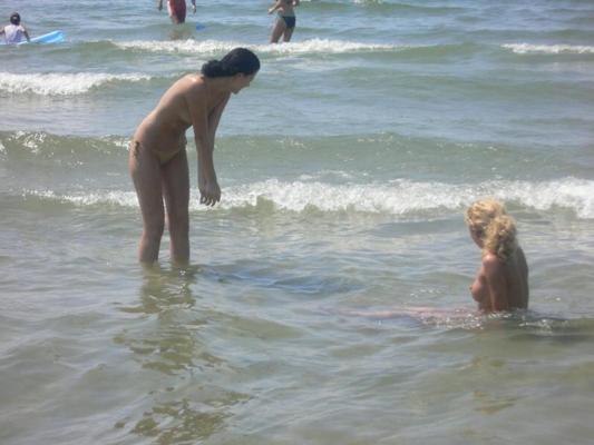 16P Amateur pics of horny babes being caught doing nasty things