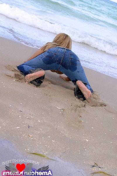 18P Nothing is funny then watch Ashlee get all wet and naked on the beach.