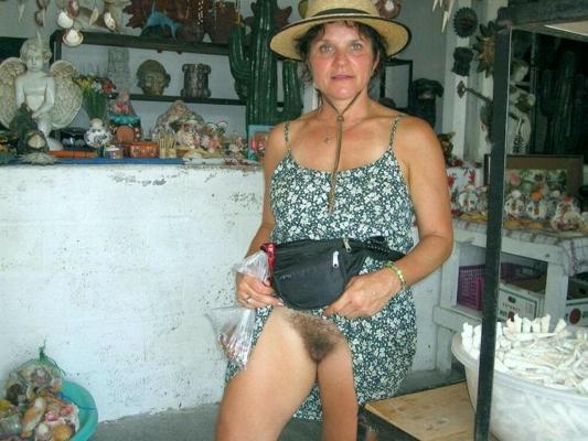 15P Hairy pussy girls posing gallery 3
